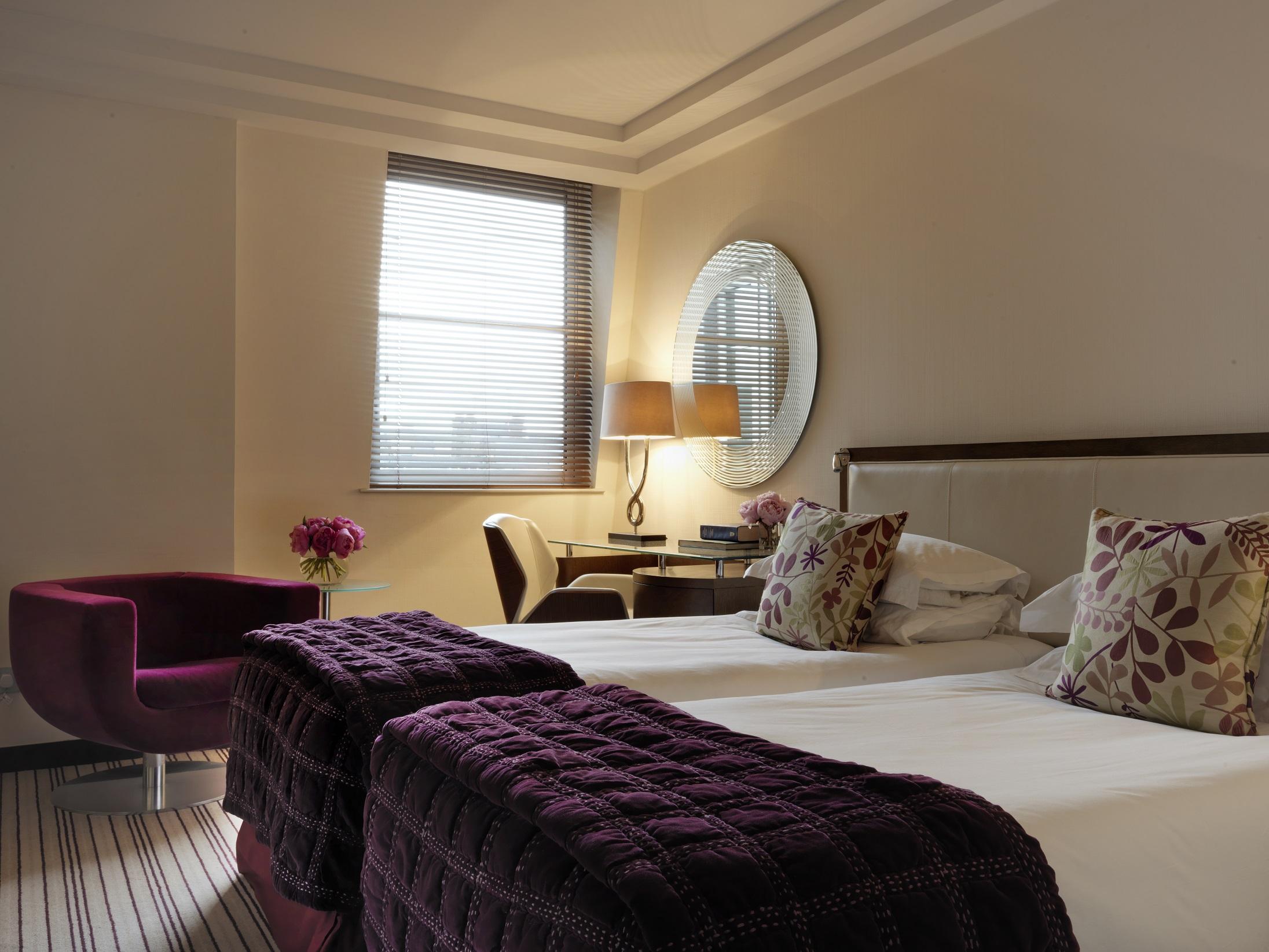 The Marylebone Hotel Лондон Экстерьер фото A room at the hotel