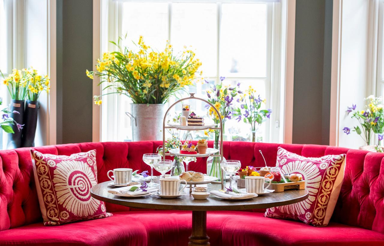 The Marylebone Hotel Лондон Экстерьер фото Afternoon tea at the Ritz